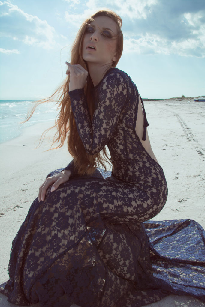 ELEGANT MAGAZINE